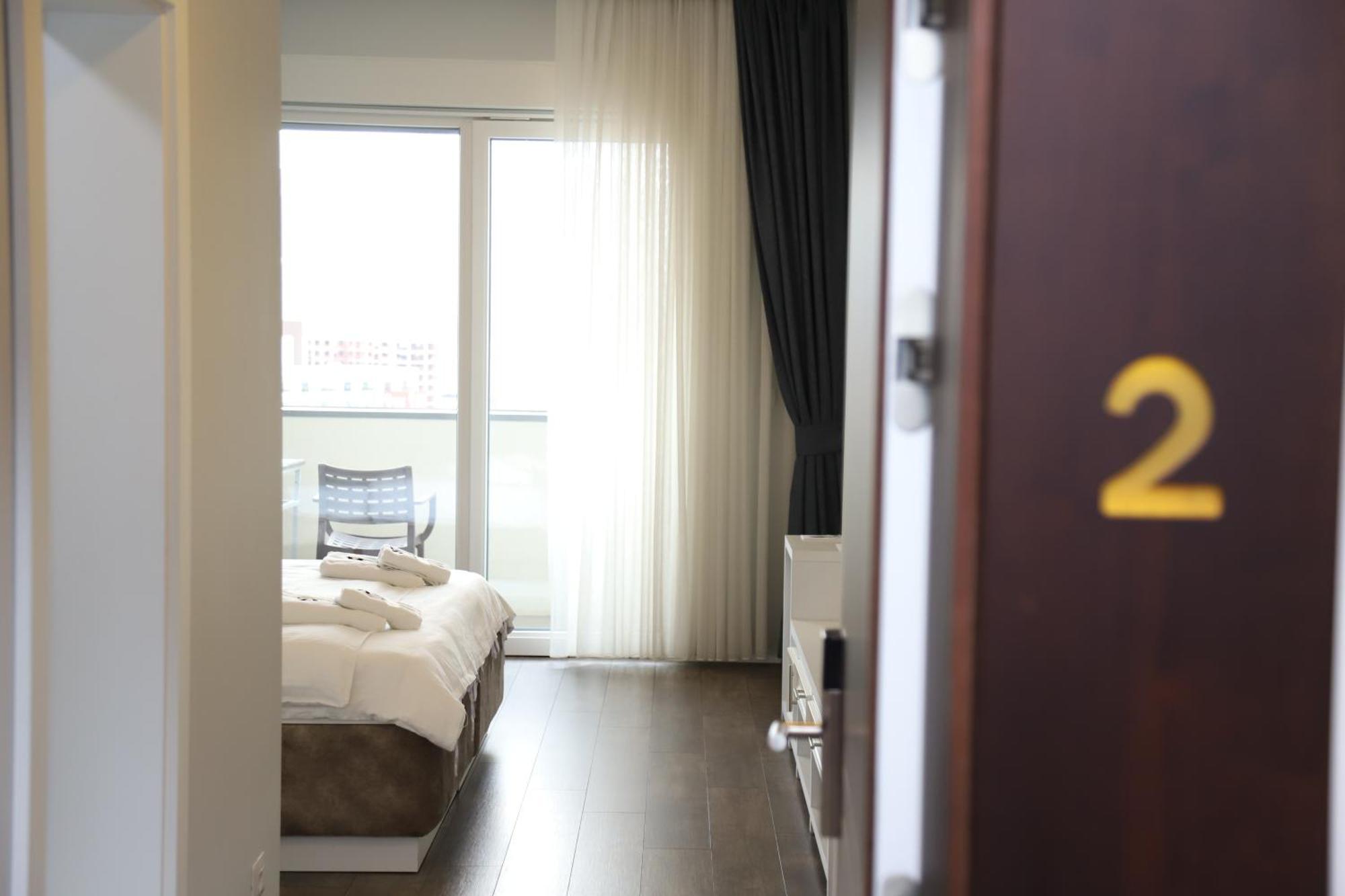 Sky Hotel Prizren Exterior foto